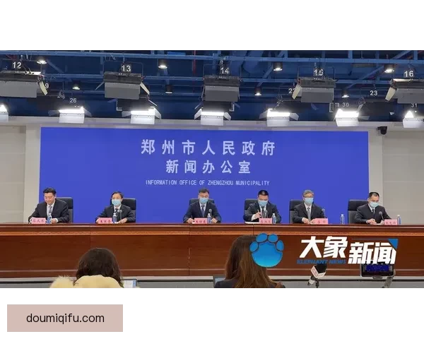 31省新增确诊135例疫情形势总体可控防控措施持续推进